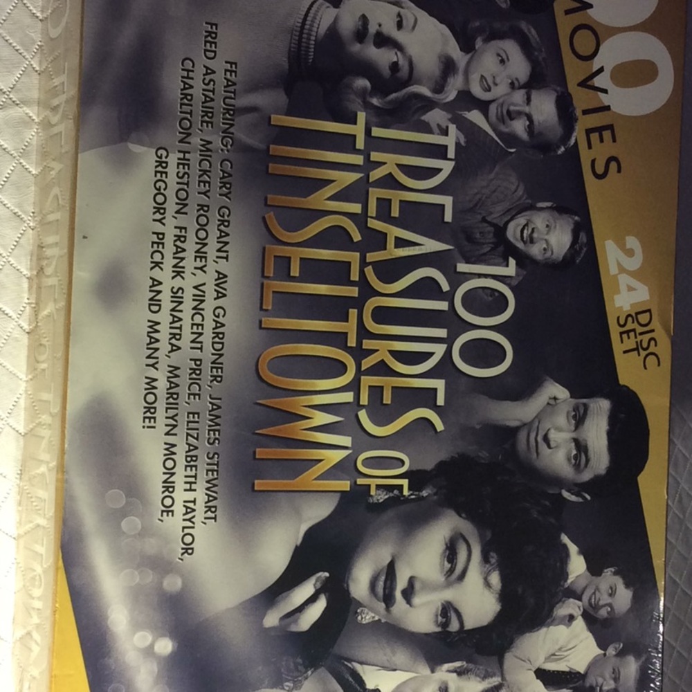 100 Movies Disc Set